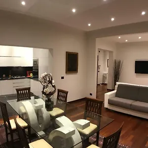 https://mirandola-guest-house.it-tuscanyhotel.com